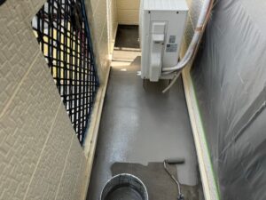 筑紫野市　防水工事　塗膜防水１回目