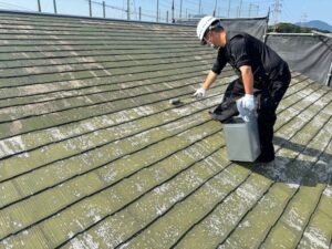 福岡県筑紫野市　屋根塗装工事　下塗り1回目